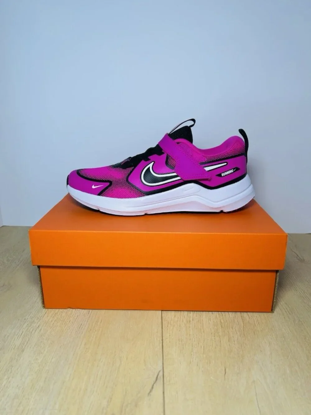 Nike Cosmic Runner Little Kids' Running Shoes Girl Size 3Y Pink - New